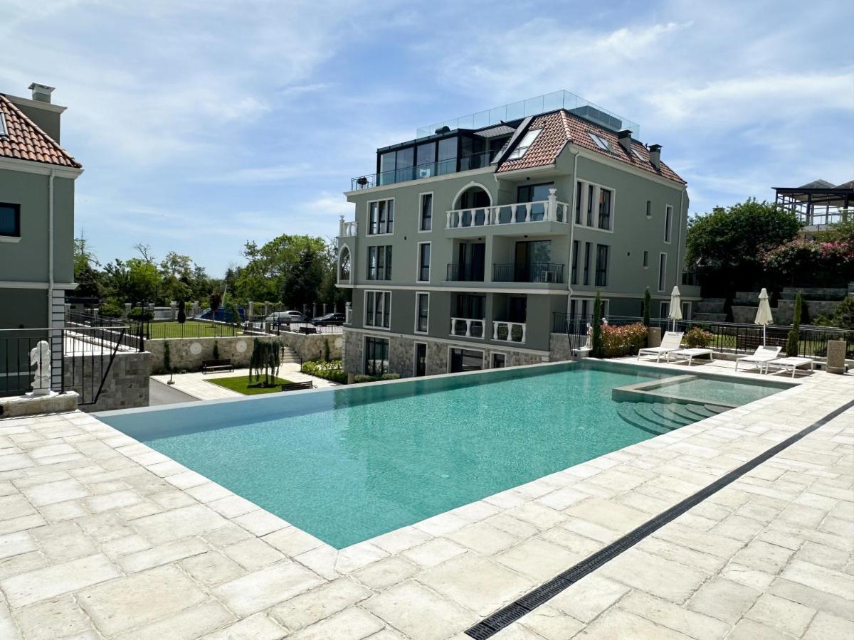 Mediterranea Complex - Luxury Apartment With Sea & Pool View! Варна Екстериор снимка
